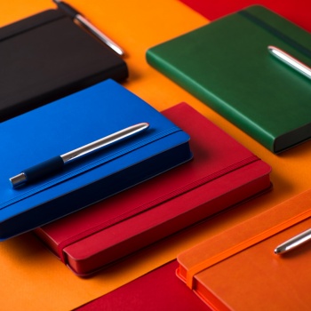 Ежедневник датированный Shady, А5,  зеленый, кремовый блок, темно-зеленый обрез