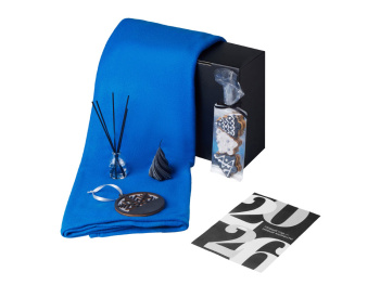 Подарочный набор с пледом, свечой и диффузором, синий