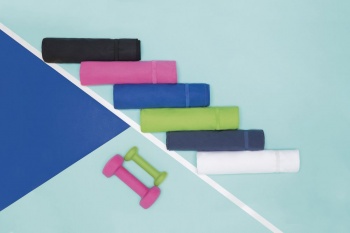 Спортивное полотенце Atoll Medium, зеленое яблоко