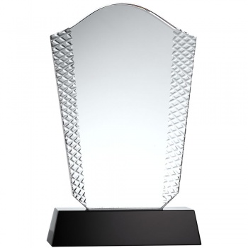 Стела Insignum, уценка