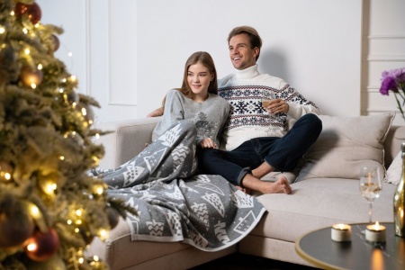 Плед «Елки», серый