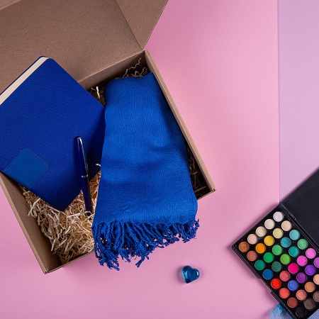 Набор подарочный VENUS BLUE: шарф, бизнес-блокнот, ручка, коробка, стружка, темно-синий